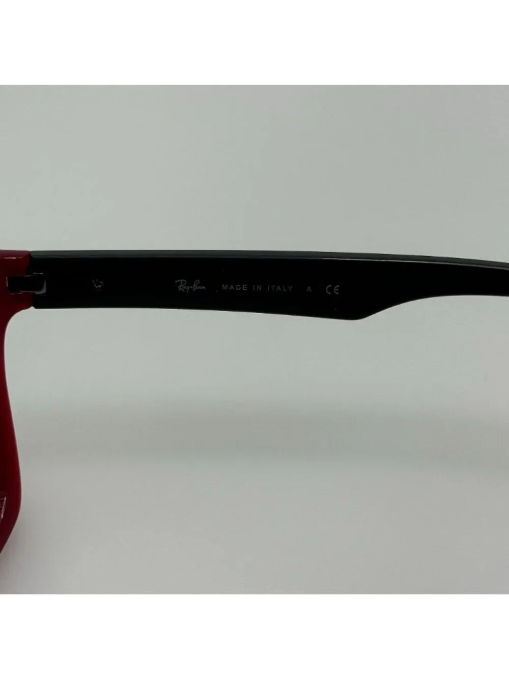 Ray Ban Sunglasses RB 4197 6044/5A Italy 56-20